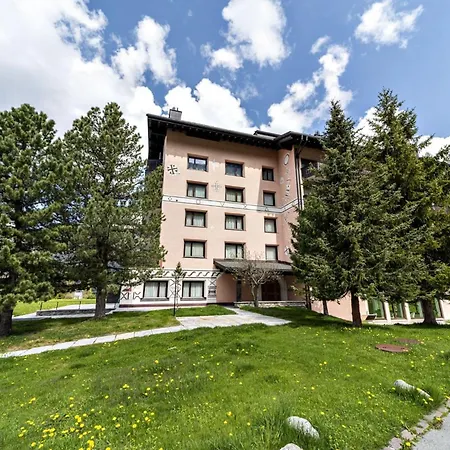 Chesa Guardaval - Διαμέρισμα *